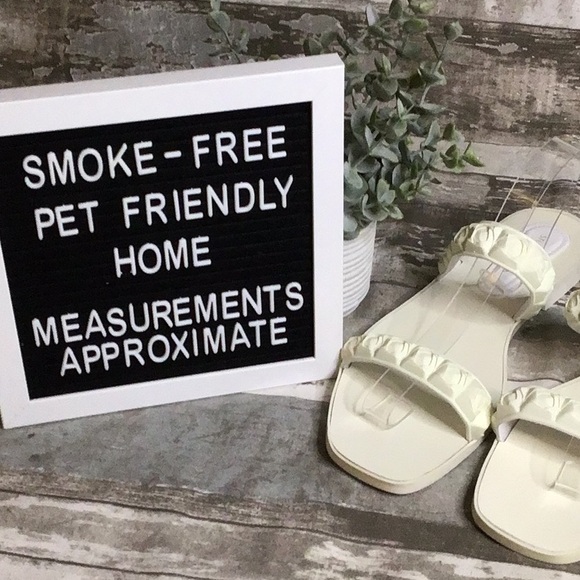 Stuart Weitzman Jelly Sandals Sz 40 NWOT - Picture 9 of 9